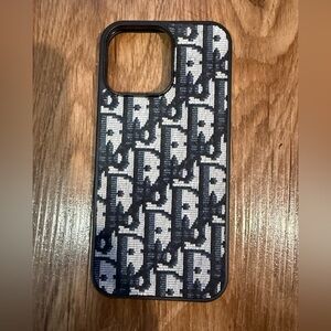 Custom Designer Black and White Phone Case for iPhone 16 Pro Max